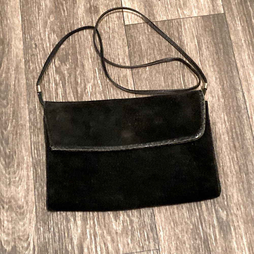 Margo’s made in Spain | Vintage Crossbody Bag in Black Suede